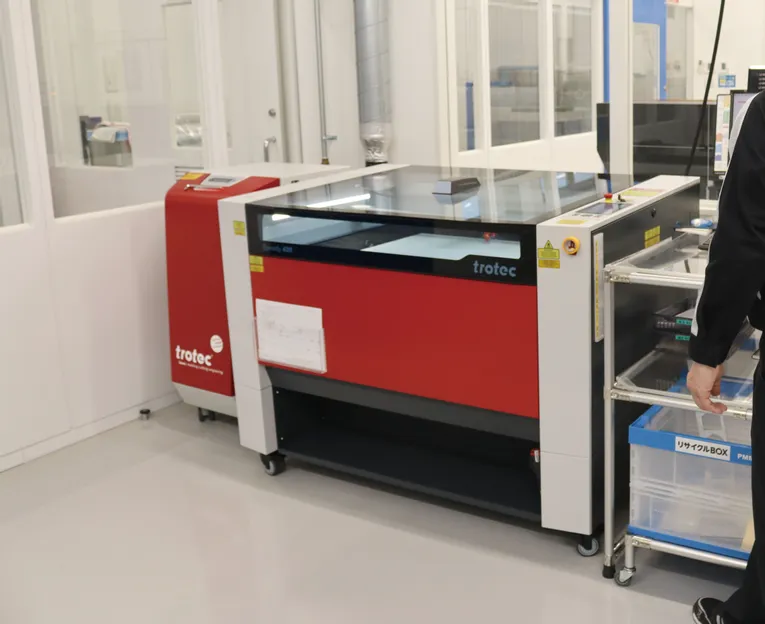 Trotec Speedy 400 CO₂ laser cutter in a clean workspace setup